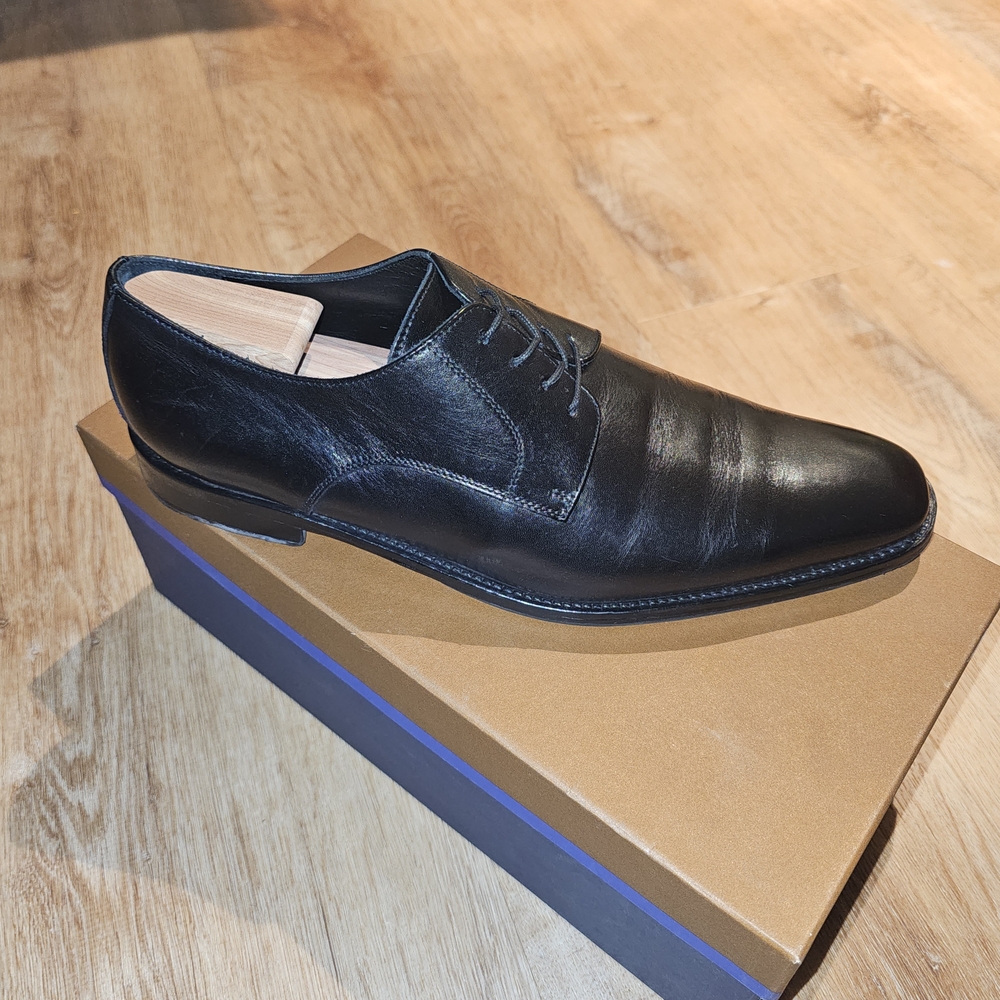 Elegant Black Leather Men's Oxfords